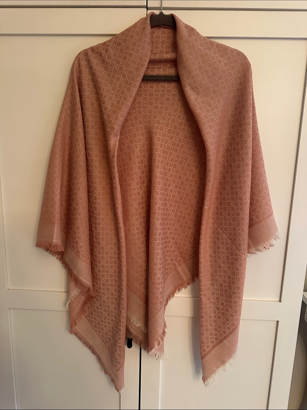 SALVATORE FERRAGAMO CASHMERE AND WOOL OVERSIZED SCARF/WRAP 56x56